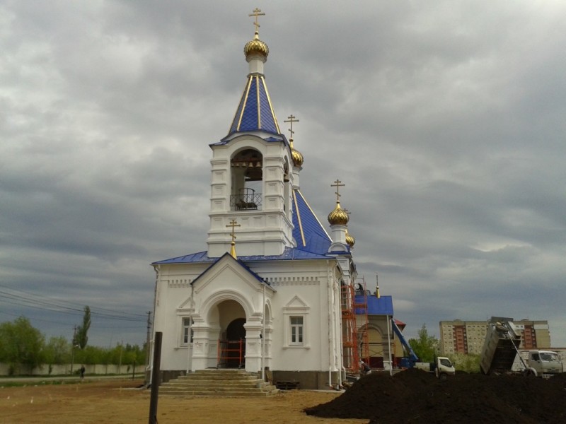 Строительство Нового Успенского храма г. Покровска. Завоз грунта