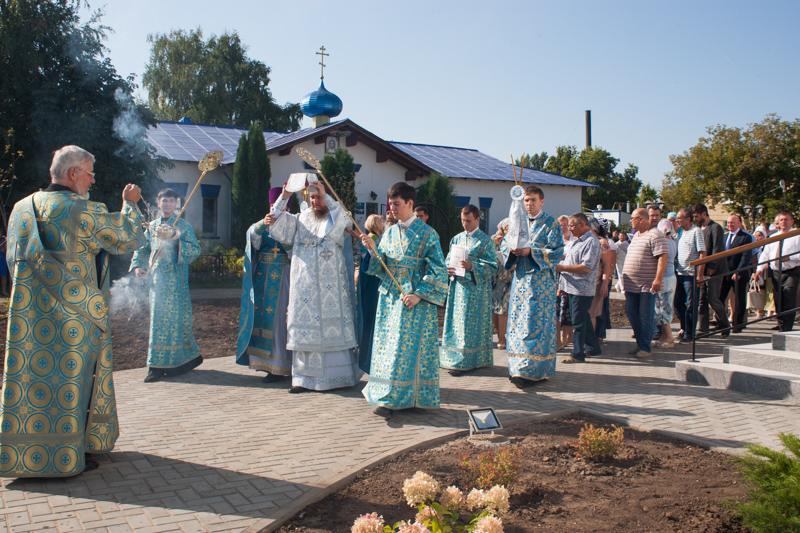 Великое освящение храма в честь Успения Пресвятой Богородицы г. Покровска (Энгельса) 