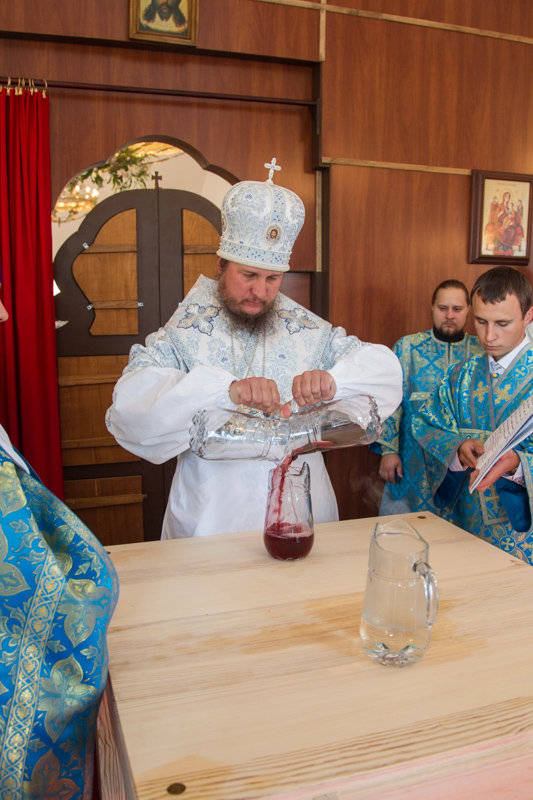 Великое освящение храма в честь Успения Пресвятой Богородицы г. Покровска (Энгельса) 